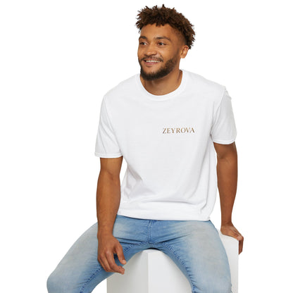 ZEYROVA Signature Tee – Minimal Edition SOFTSTYLE